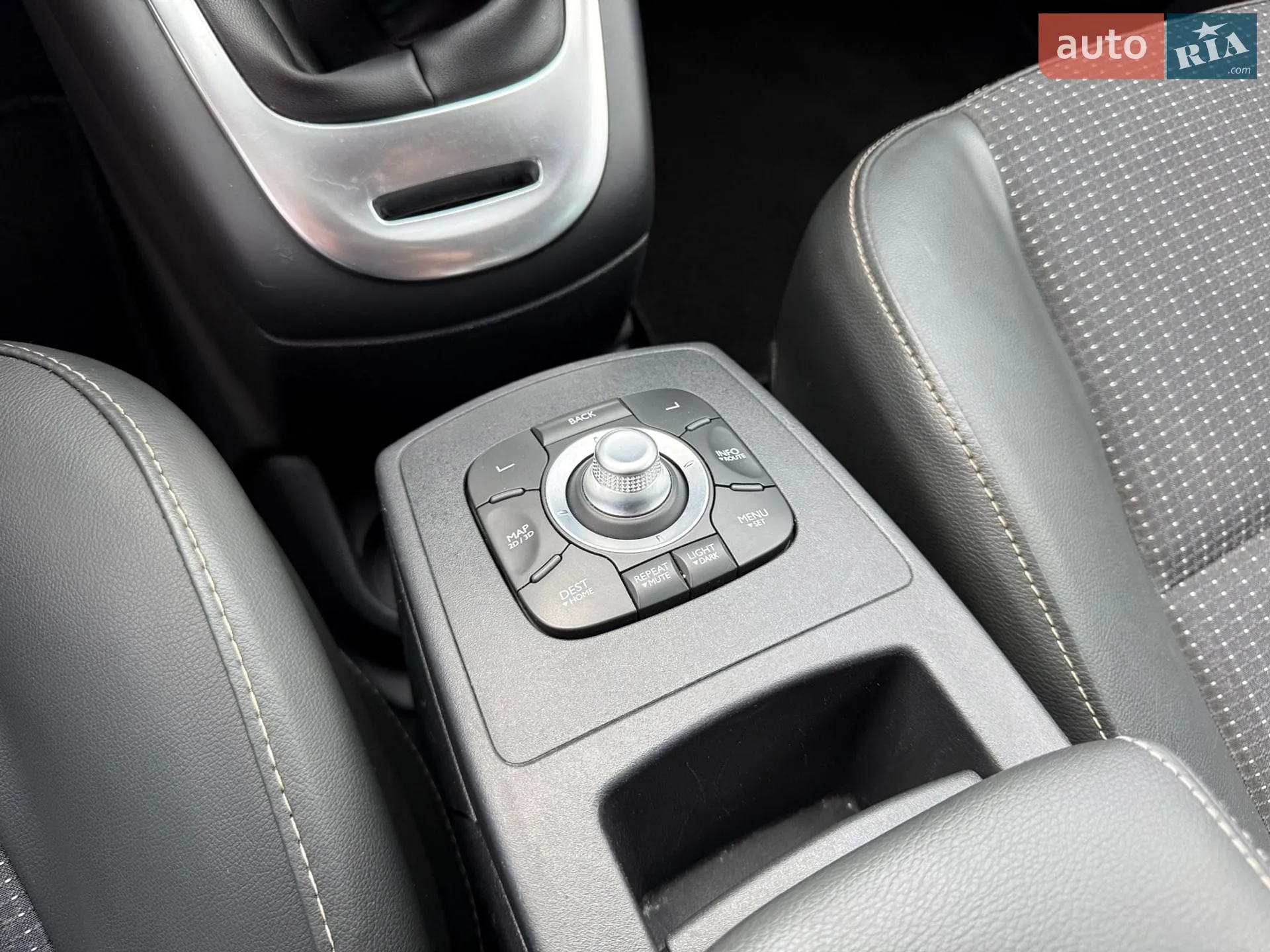 2012 Renault Scenic - мініатюра 28