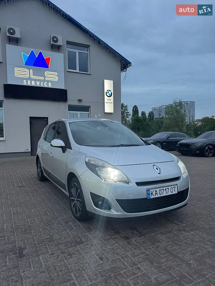 2010 Renault Scenic - мініатюра 15