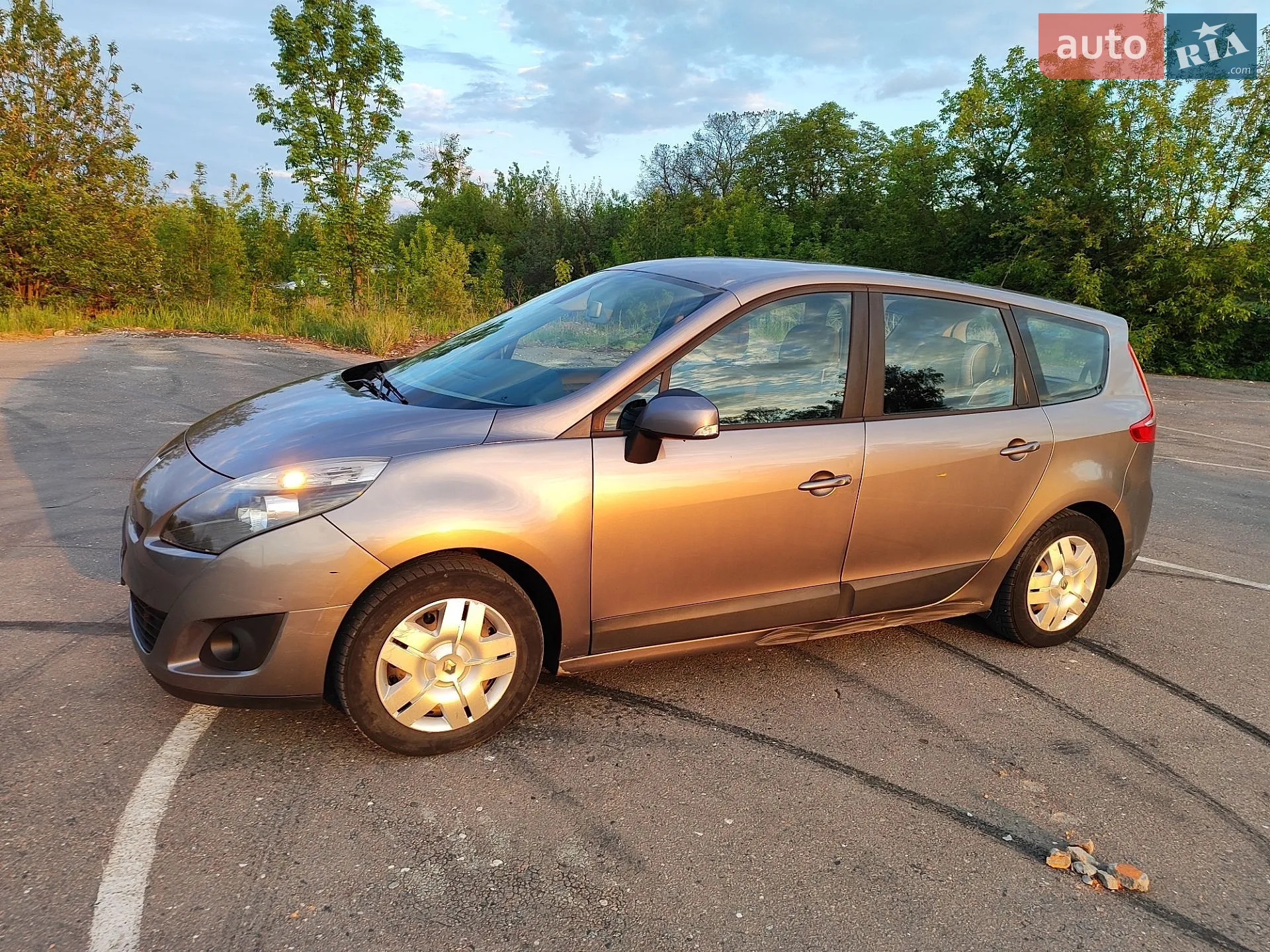 2010 Renault Scenic - мініатюра 10