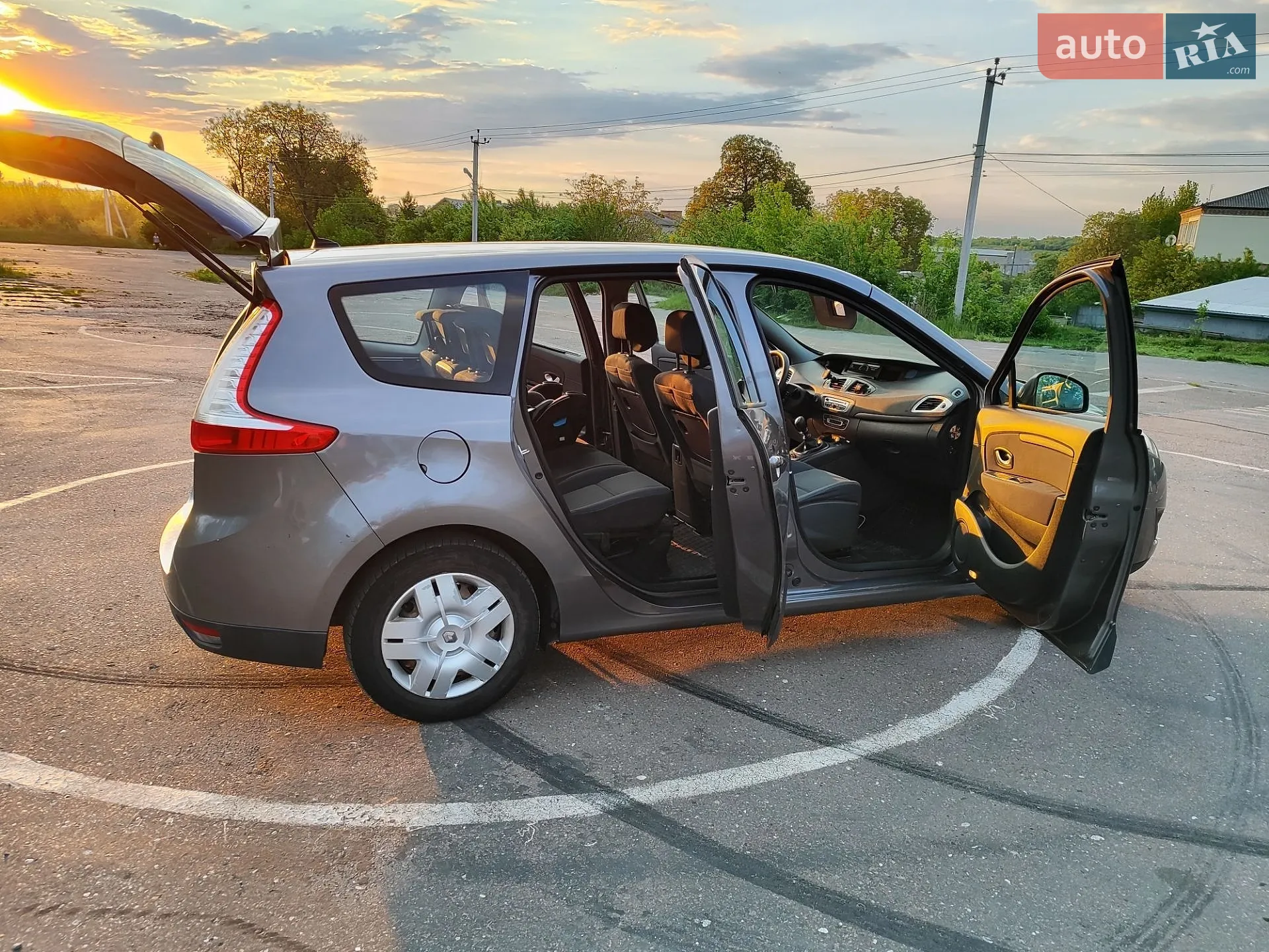 2010 Renault Scenic - мініатюра 13