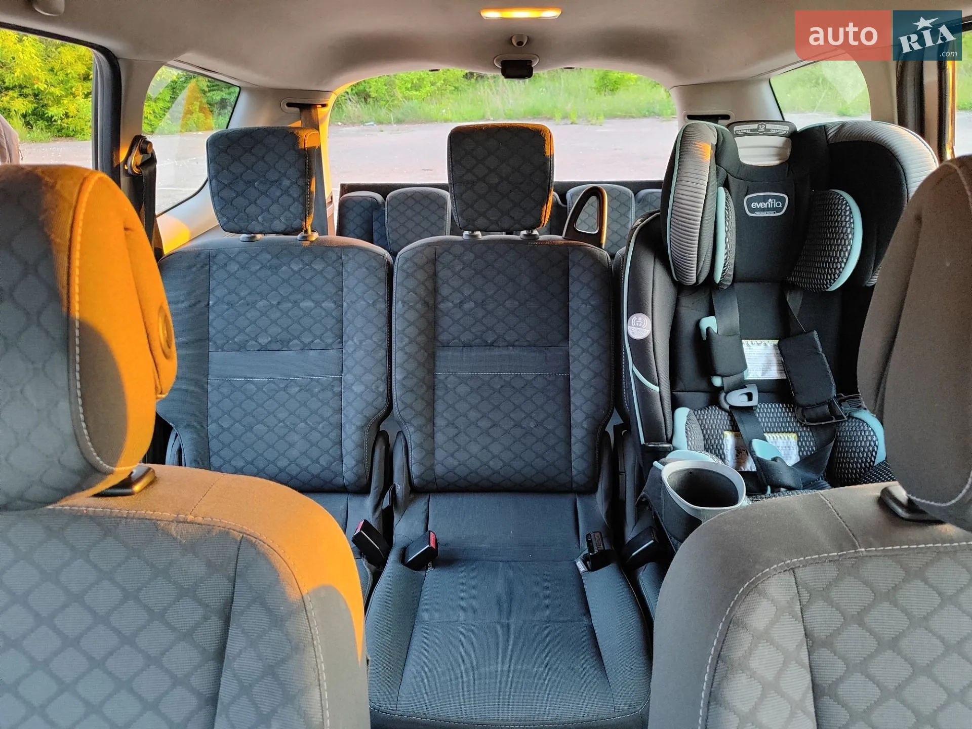 2010 Renault Scenic - мініатюра 19