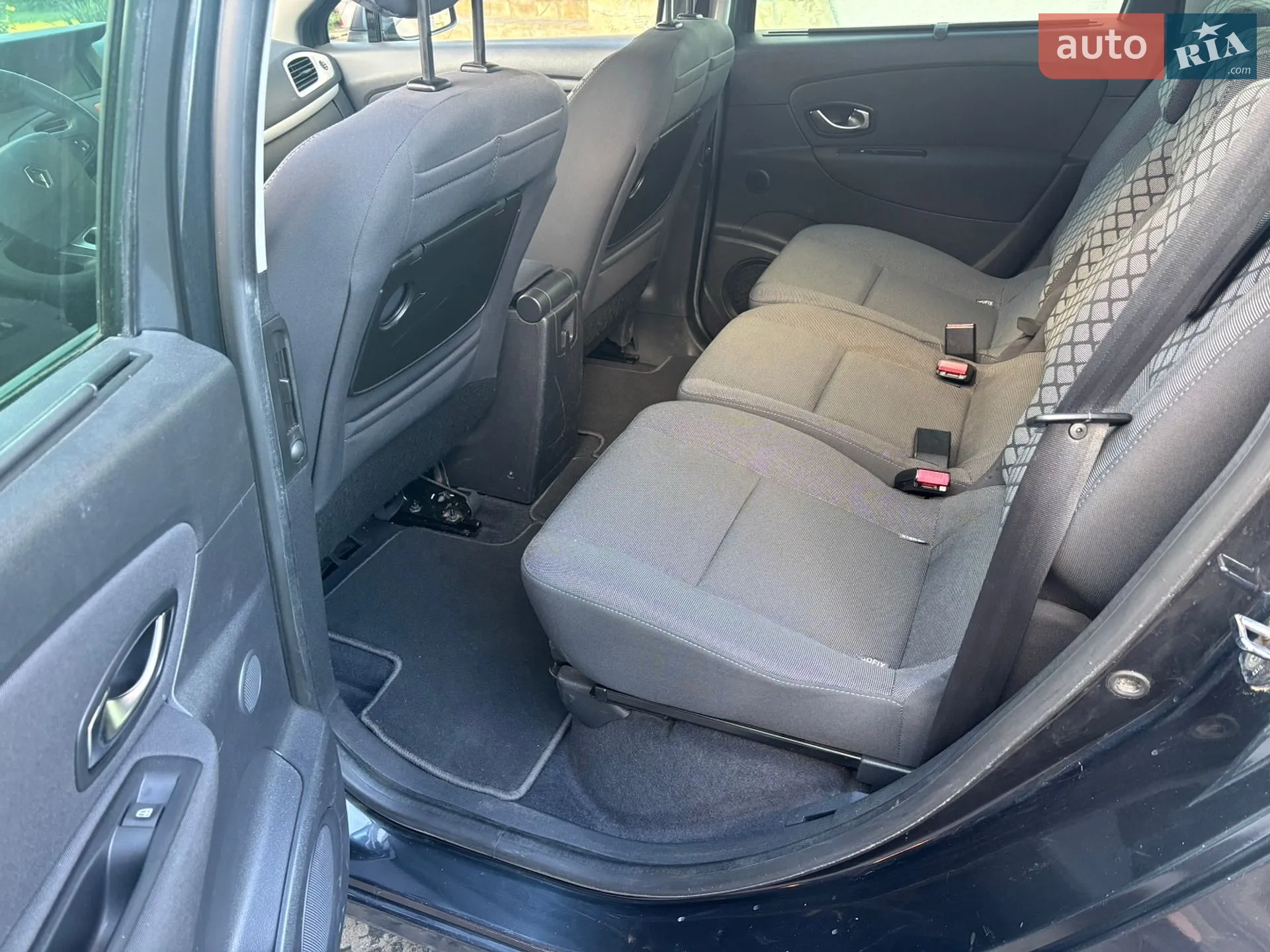 2010 Renault Scenic - мініатюра 7