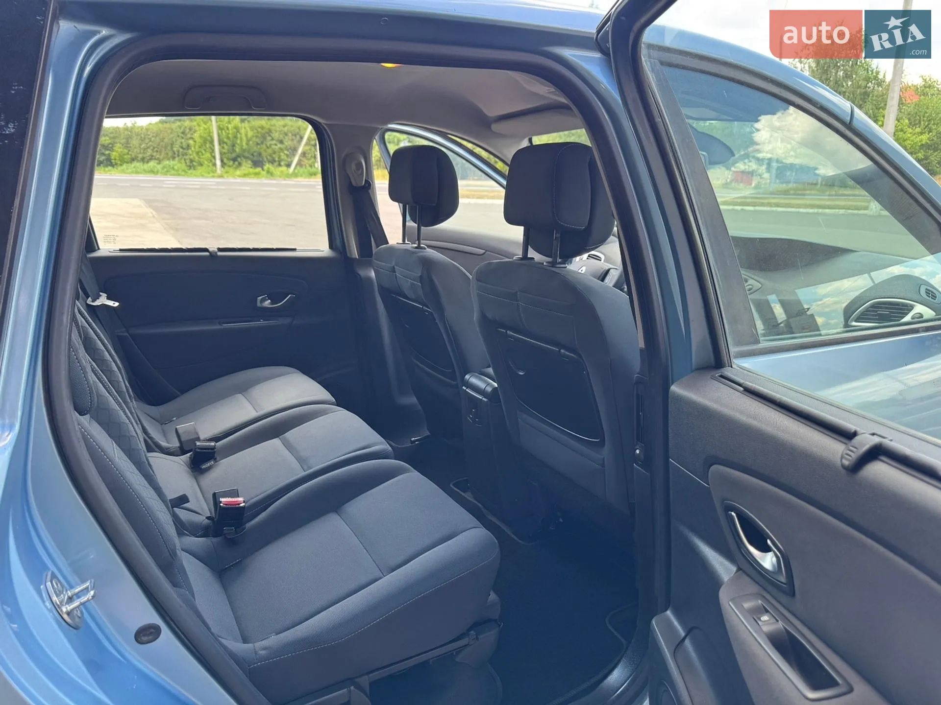 2010 Renault Scenic - мініатюра 23