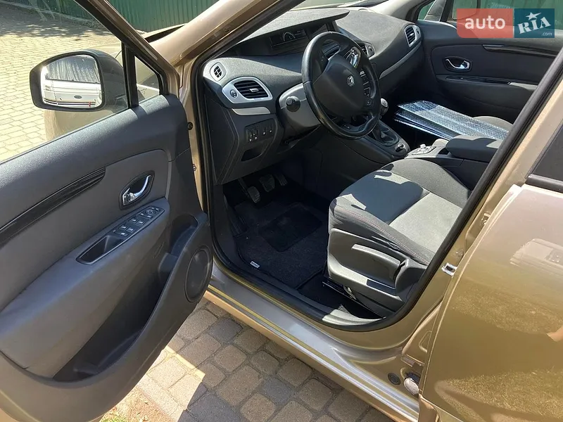 Renault Grand Scenic 2015 VIN VF1JZ14M652567844 фото оголошення 5 з 47