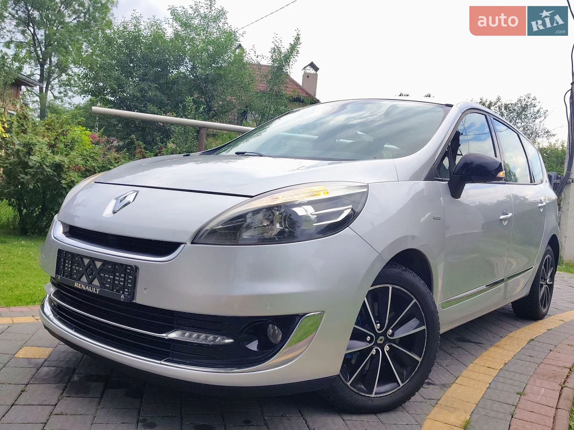 2012 Renault Scenic - фото 1