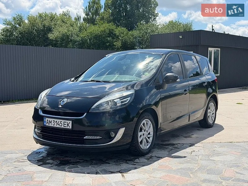 Renault Grand Scenic 2013
