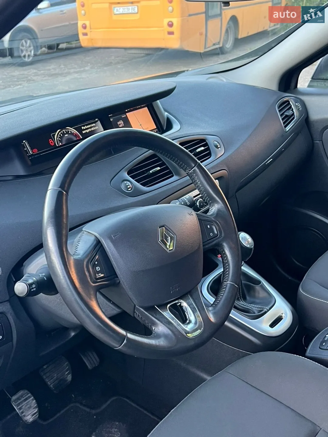 2015 Renault Scenic - мініатюра 18