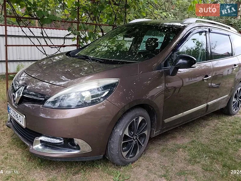 Renault Grand Scenic 2015
