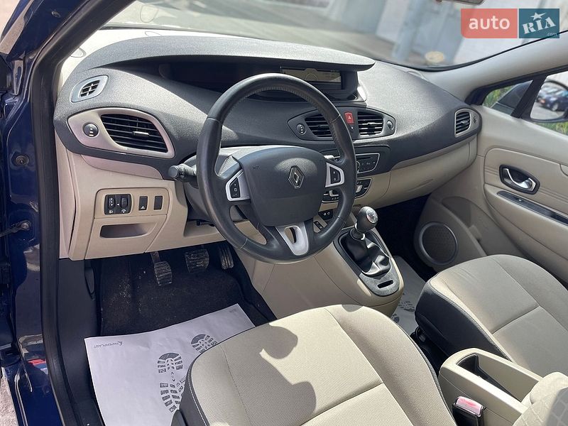 Минивэн Renault Grand Scenic 2009 в Сумах