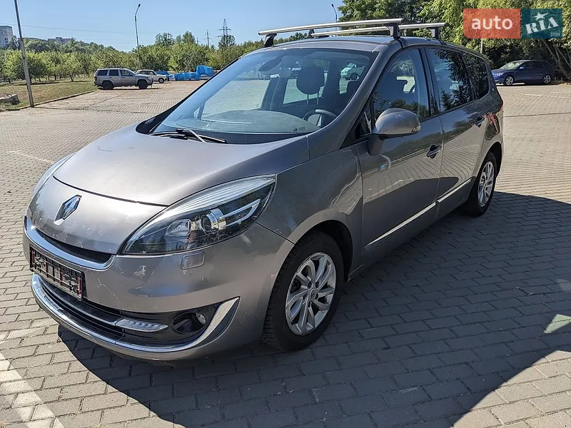 Renault Grand Scenic 2012