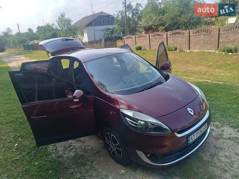 Renault Grand Scenic 2013