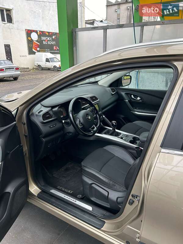 Внедорожник / Кроссовер Renault Kadjar 2016 в Черновцах