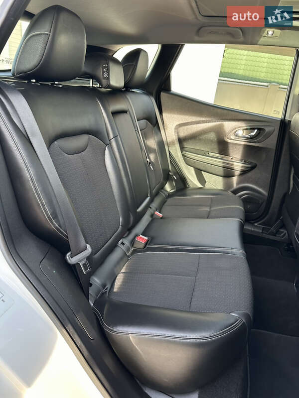 Внедорожник / Кроссовер Renault Kadjar 2017 в Луцке