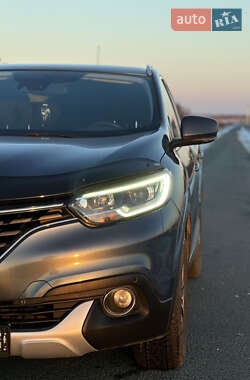 Внедорожник / Кроссовер Renault Kadjar 2015 в 