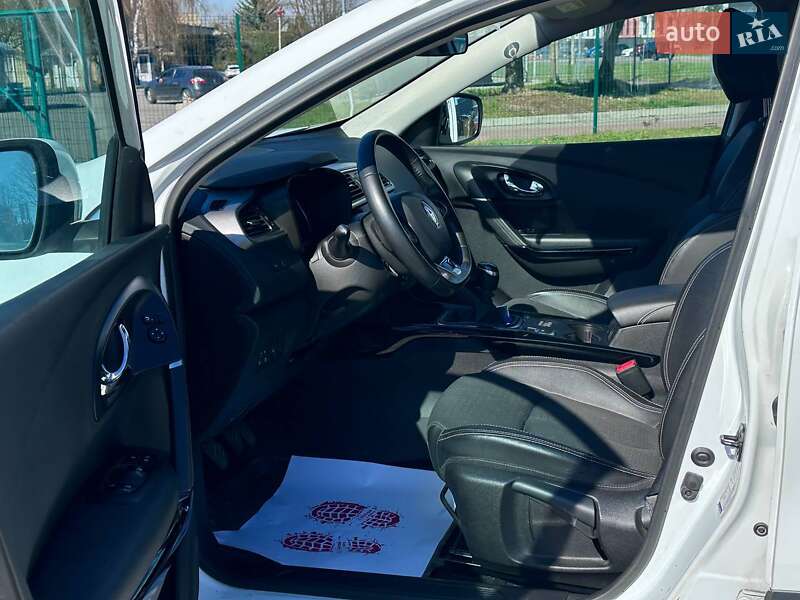 Позашляховик / Кросовер Renault Kadjar 2015 в Львові