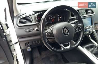 Внедорожник / Кроссовер Renault Kadjar 2016 в 