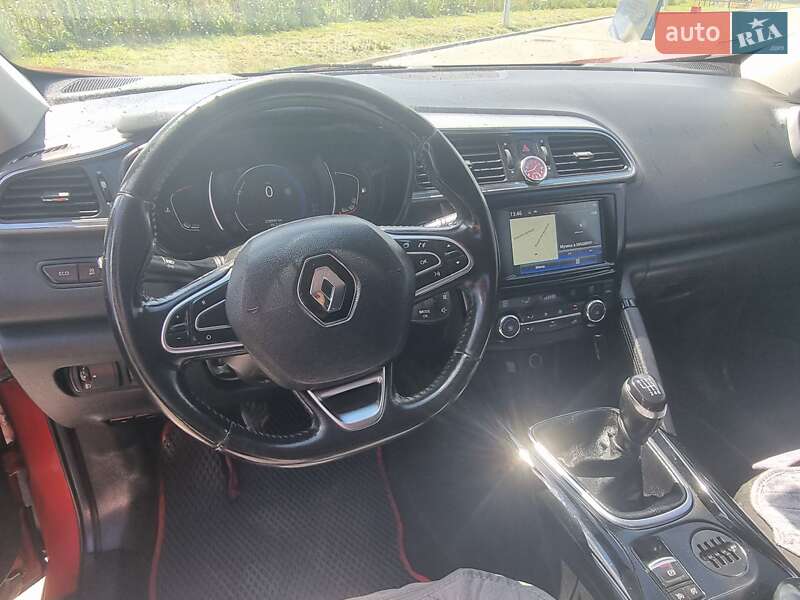 Позашляховик / Кросовер Renault Kadjar 2015 в Луцьку