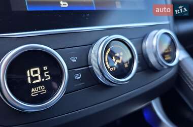 Внедорожник / Кроссовер Renault Kadjar 2019 в 