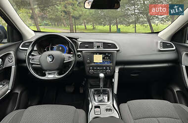 Внедорожник / Кроссовер Renault Kadjar 2016 в 