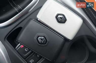 Внедорожник / Кроссовер Renault Kadjar 2017 в 