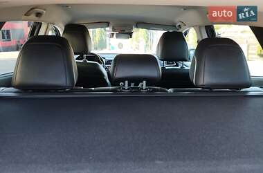 Внедорожник / Кроссовер Renault Kadjar 2015 в 