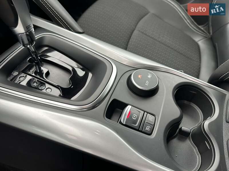 Позашляховик / Кросовер Renault Kadjar 2017 в Києві