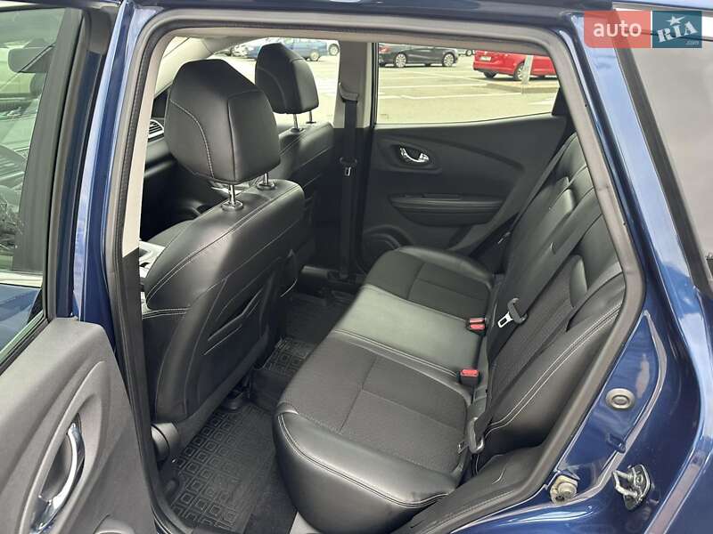 Позашляховик / Кросовер Renault Kadjar 2017 в Києві