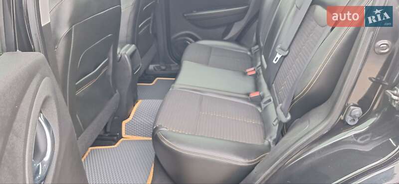 Внедорожник / Кроссовер Renault Kadjar 2016 в Новоархангельске