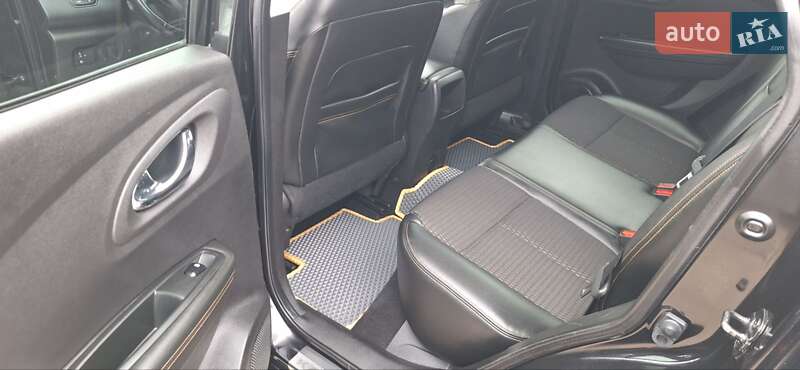 Внедорожник / Кроссовер Renault Kadjar 2016 в Новоархангельске