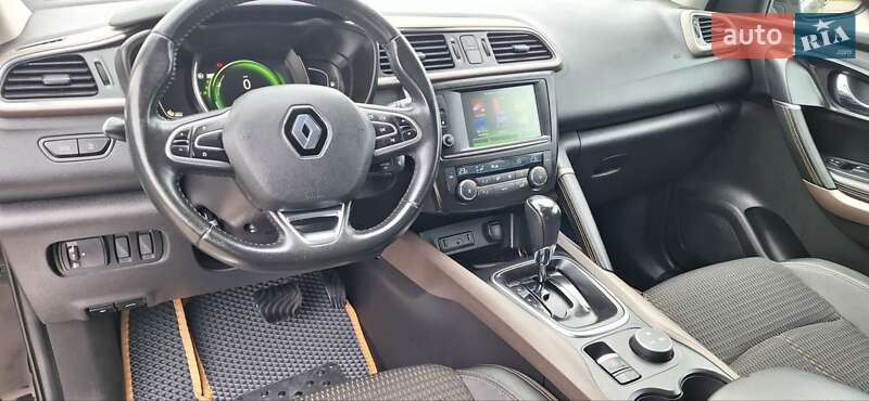 Внедорожник / Кроссовер Renault Kadjar 2016 в Новоархангельске