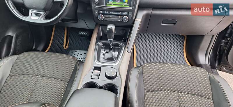 Внедорожник / Кроссовер Renault Kadjar 2016 в Новоархангельске