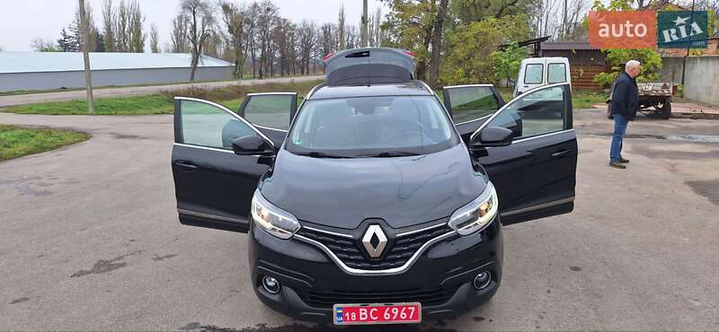 Внедорожник / Кроссовер Renault Kadjar 2016 в Новоархангельске