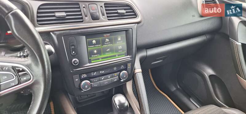 Внедорожник / Кроссовер Renault Kadjar 2016 в Новоархангельске