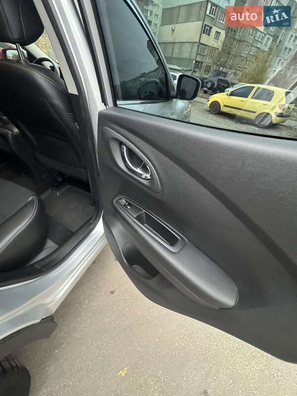 Позашляховик / Кросовер Renault Kadjar 2016 в Полтаві