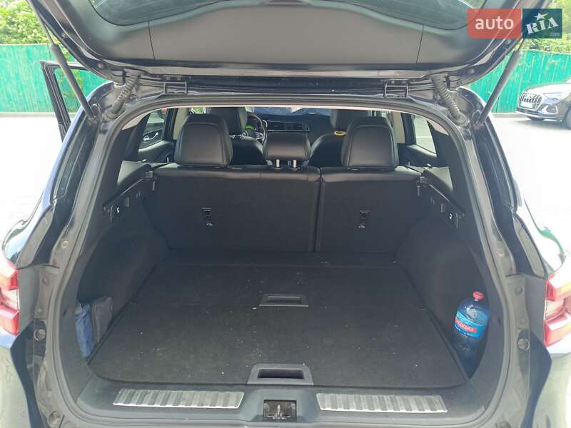 Внедорожник / Кроссовер Renault Kadjar 2017 в Вишневом фото 4 Внедорожник / Кроссовер Renault Kadjar 2017 в Вишневом