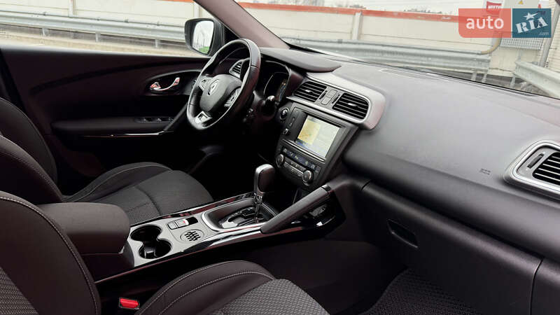 Позашляховик / Кросовер Renault Kadjar 2016 в Києві фото 59 Позашляховик / Кросовер Renault Kadjar 2016 в Києві