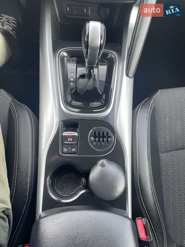 Внедорожник / Кроссовер Renault Kadjar 2016 в Дубно