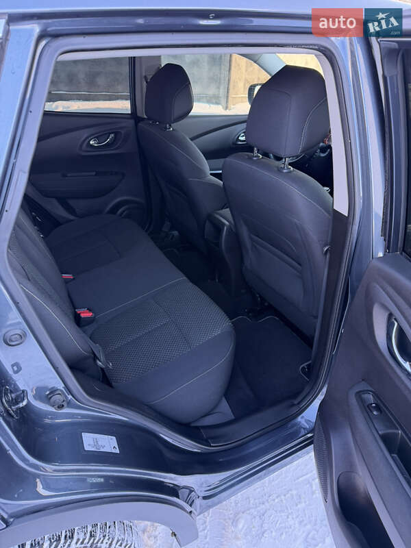 Внедорожник / Кроссовер Renault Kadjar 2017 в Ромнах фото 10 Внедорожник / Кроссовер Renault Kadjar 2017 в Ромнах