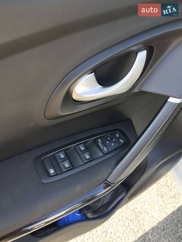 Внедорожник / Кроссовер Renault Kadjar 2019 в Ромнах