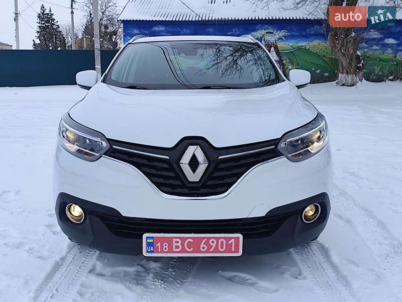 Внедорожник / Кроссовер Renault Kadjar 2016 в Новоархангельске