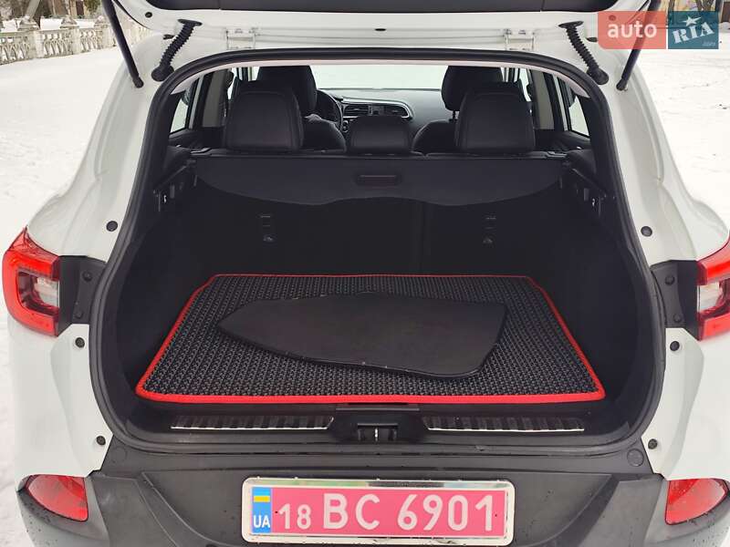 Внедорожник / Кроссовер Renault Kadjar 2016 в Новоархангельске