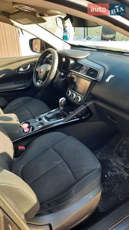 Внедорожник / Кроссовер Renault Kadjar 2020 в Первомайске