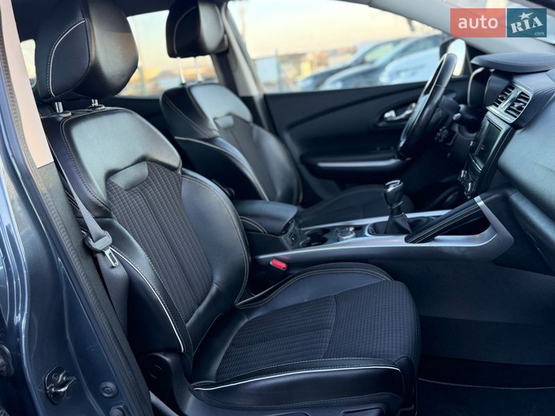 Внедорожник / Кроссовер Renault Kadjar 2017 в Ровно