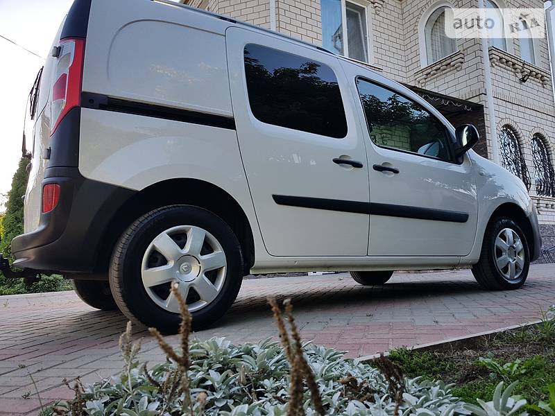 Вантажопасажирський фургон Renault Kangoo 2015 в Одесі