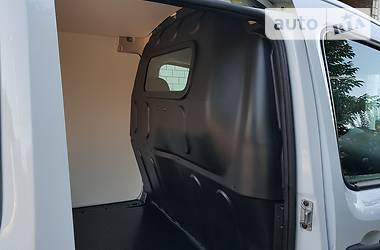 Вантажопасажирський фургон Renault Kangoo 2015 в 