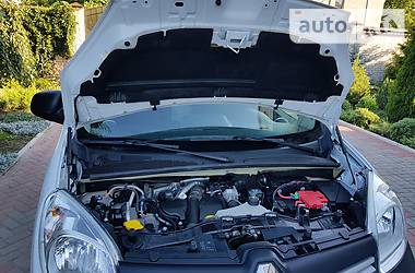 Вантажопасажирський фургон Renault Kangoo 2015 в 