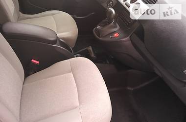 Минивэн Renault Kangoo 2013 в 