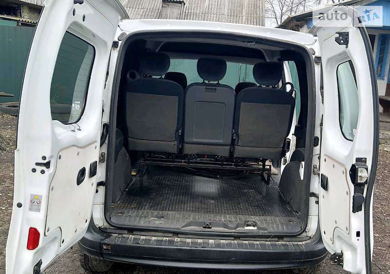 Грузопассажирский фургон Renault Kangoo 2011 в Шостке