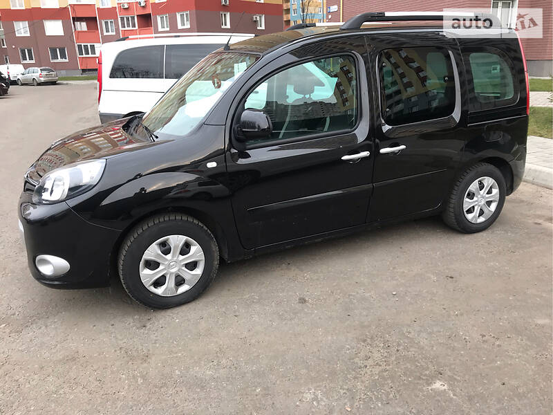Вантажопасажирський фургон Renault Kangoo 2013 в Києві