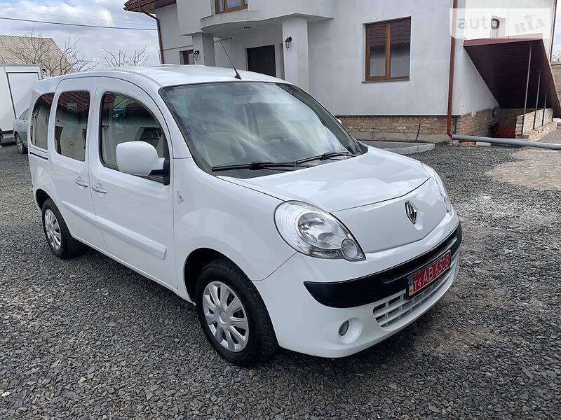 Мінівен Renault Kangoo 2011 в 